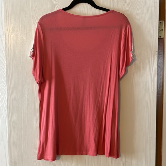 Nice Blouse with Lace - Picture 3 of 5